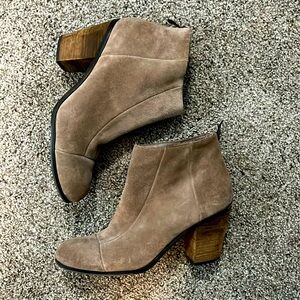 Vince Camuto ankle booties with wooden 3” heel
